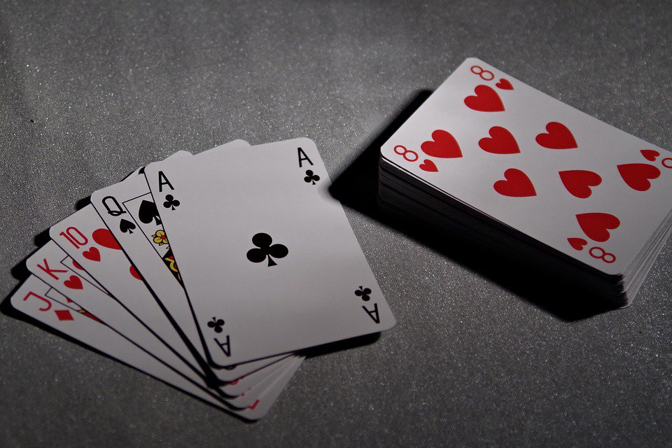 ppcplayingcards's tweet photo. Is this the winning hand?

#personalisedplayingcards
#customplayingcards
#winninghand https://t.co/o6AFDaY49Q