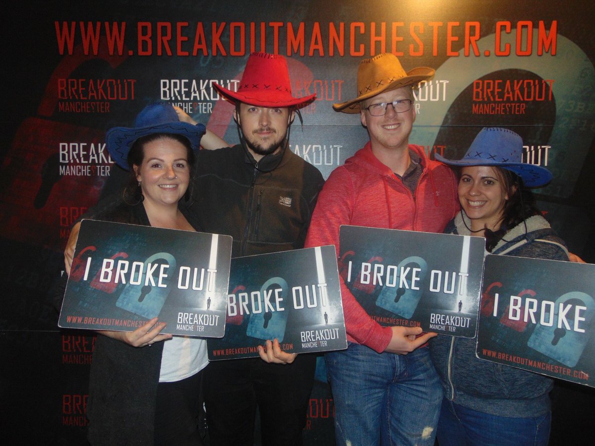 team_outta_time's tweet photo. Most wanted attempted again @breakoutmcr last night! Beat our last chip count but didn’t make the leader board #breakout #escaperoom #stillbrokeout 🔓 https://t.co/hp3aTcclCz