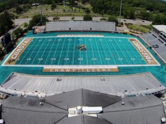 CoachGGrady's tweet photo. First College Football Program in the door this morning at Brunswick High @CoachChadwell @CoastalFootball !!! Thanks for coming by to check out our Pirate Football players!!! #piratefootball #PirateNation #CoastalCarolina #BAM #912 #HAILtheSAIL #SailsUp #AnchorAweigh #RecruitBHS https://t.co/YSXhrXg4dJ