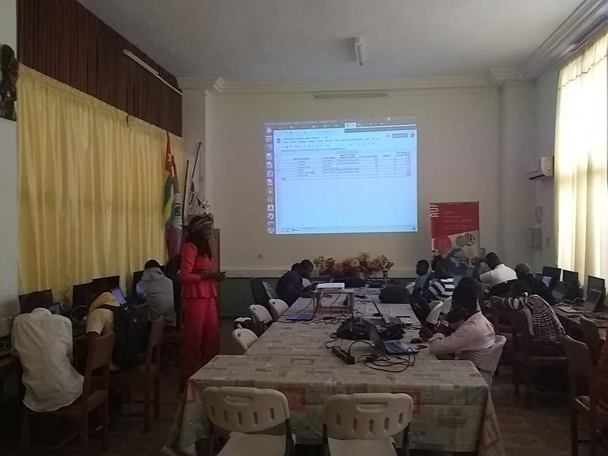 nicolas_chavent's tweet photo. At day4 of #ActionOSMTogo2018 Learning session: writing project budgets/notes for #OpenStreetMap #OpenData #Free #GIS in #Africa
@OSM_Mali @OSMNiger @OSMBenin share experiences writing running reporting @hotosm #micogrants
#Francophonie #LesLibresGeographes #ProjetEOF #map4tg https://t.co/VhMHzWX7Gb