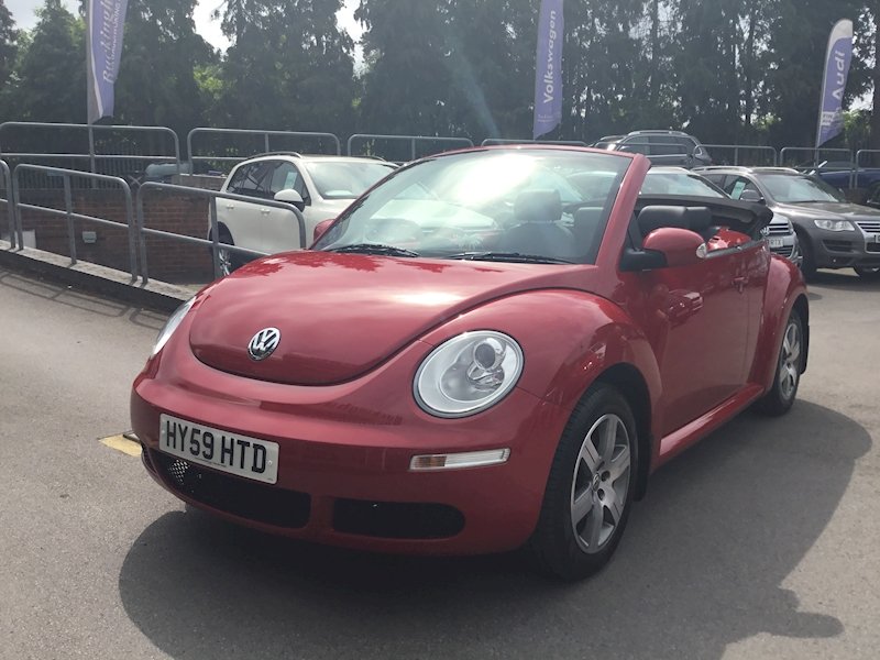 BuckinghamofGui's tweet photo. Get Ready For The Summer! This Beetle Convertible Looks Stunning In Salsa Red And Is Complimented With Full Black Leather. Features Include Electric Power Hood, Heated Front Seats, 4x Electric Windows https://t.co/QJEurP2mG0