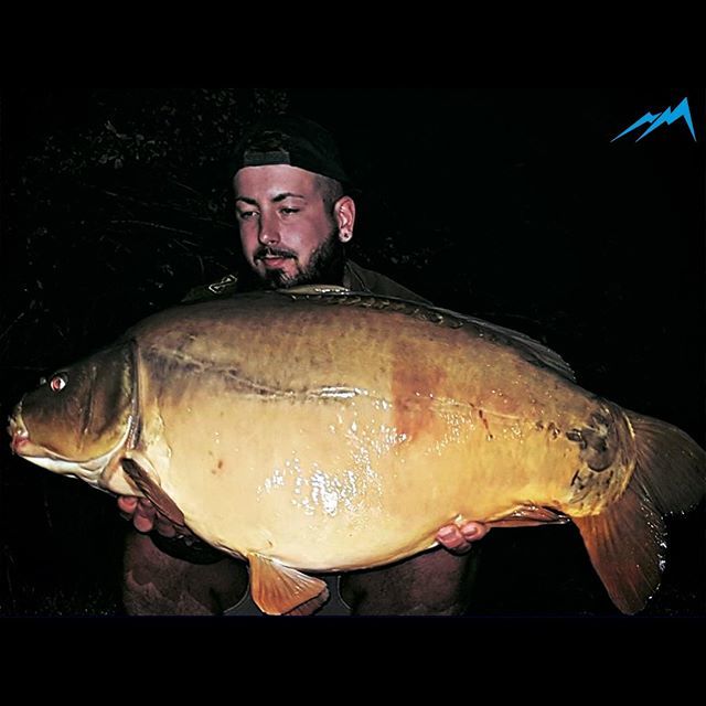 summittackle's tweet photo. Another chunk of a mirror for Summit Tackle Germany team member David Keil from his recent session! #awesome
.
Designed by ANGLERS, Made in the UK by ENGINEERS, For ANGLERS.
.
https://t.co/sKvwJtSa9P | #summittackle #lowprofilepod #cobaltrange #colosseu… https://t.co/t69euj9ORw https://t.co/Pr4dFMIvym