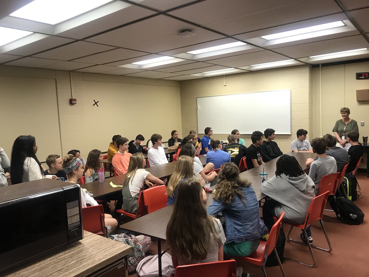 CentervilleBOLD's tweet photo. s/o to all of our 38 NEW BOLD MEMBERS!!!!!! #BOLD #Makemrsmiresproud #notruiningourlives #buildingourlivesdrugfree https://t.co/Re9iASOWzv