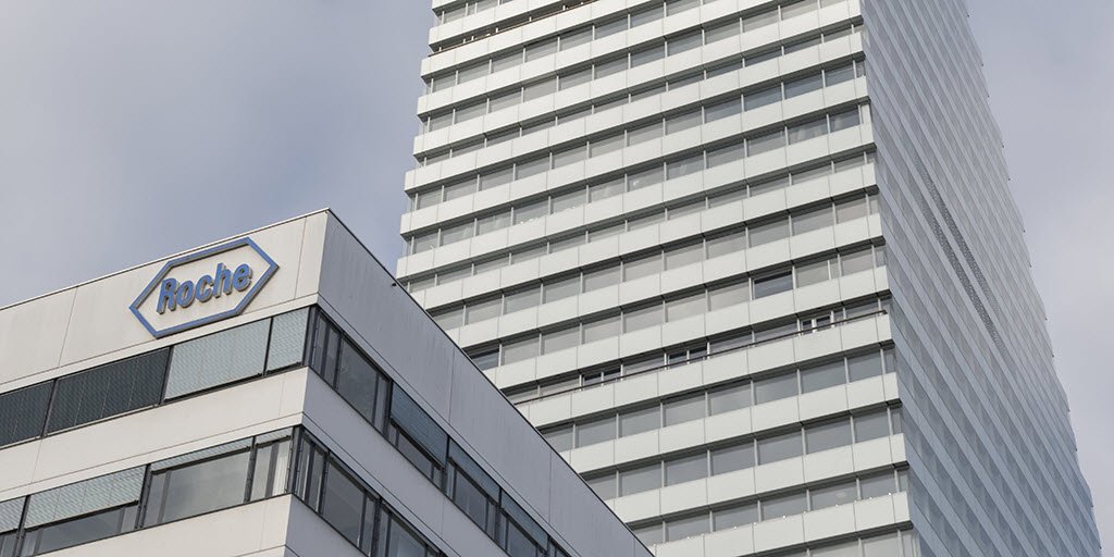 Roche's tweet photo. We are happy to announce positive data from a late-stage cancer #immunotherapy combination trial in first-line #lungcancer, which will be presented at #ASCO18. https://t.co/kfCmZ0FNju https://t.co/blThQMUbkK