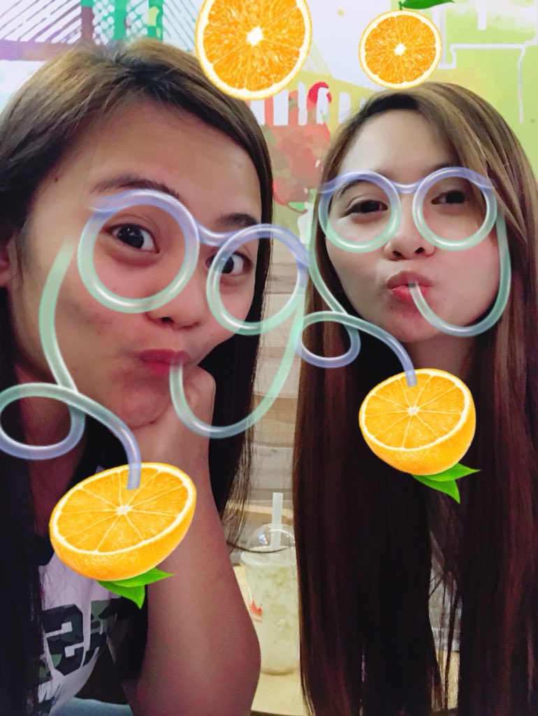 zpbdechavez's tweet photo. Yung sa sobrang fan girl itinulak ka pa tlaga ng bessiewap mo @annalouslt hahaha thank you for tuuuhday! Love you 5ever 😍 #adulting #lifeeeee https://t.co/5EVvlQpNy8