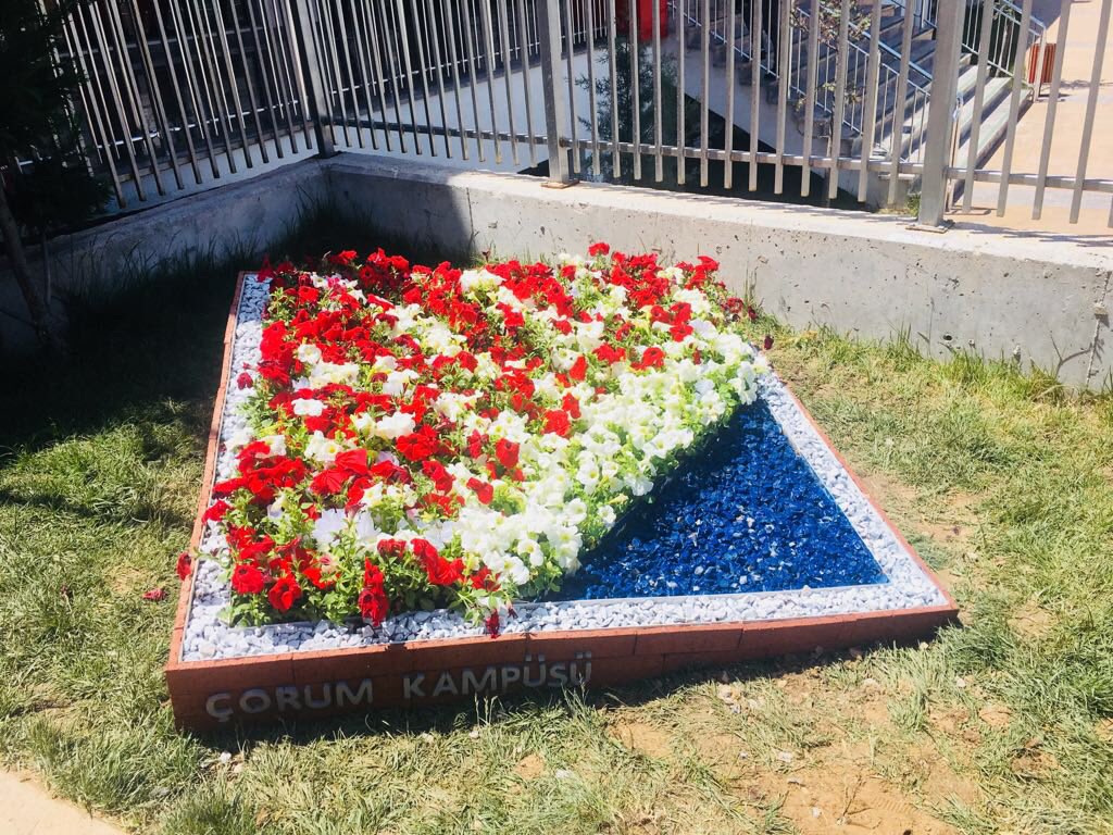 17 Mayıs... Açılışımızın 2. yılında logomuz bahçemize güzellik, bize ise gurur veriyor. <a href="/EnverYucel/">EnverYucel</a>