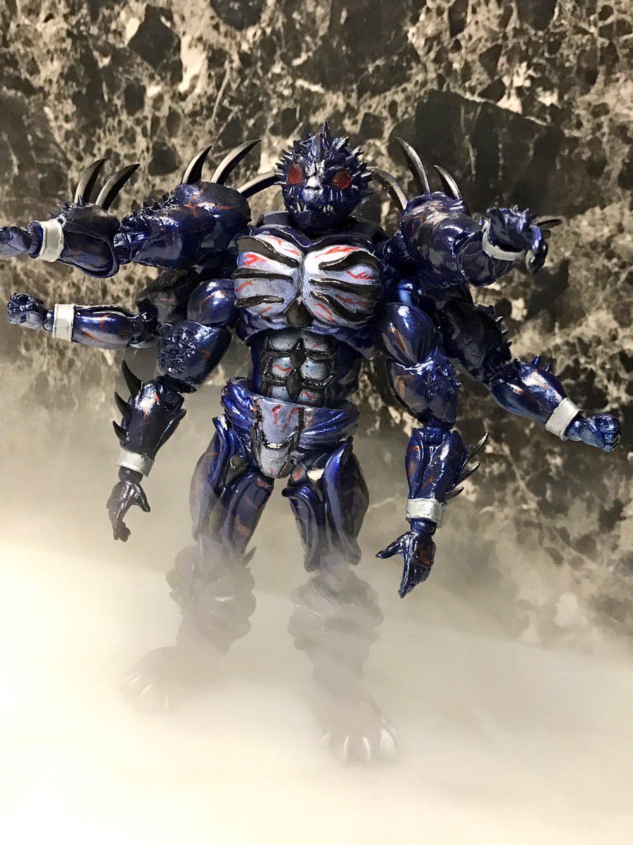 レックロ でも 俺は 生きたい 生きたいんだ フィギュアーツ改造 アマゾンネオ素体です アマゾンネオとアシュラマンをベースに改造 パテ盛り盛りで完成しました 最高に生きてちゃいけないヤツの出来上がりです ニチアサフィギュア改造部