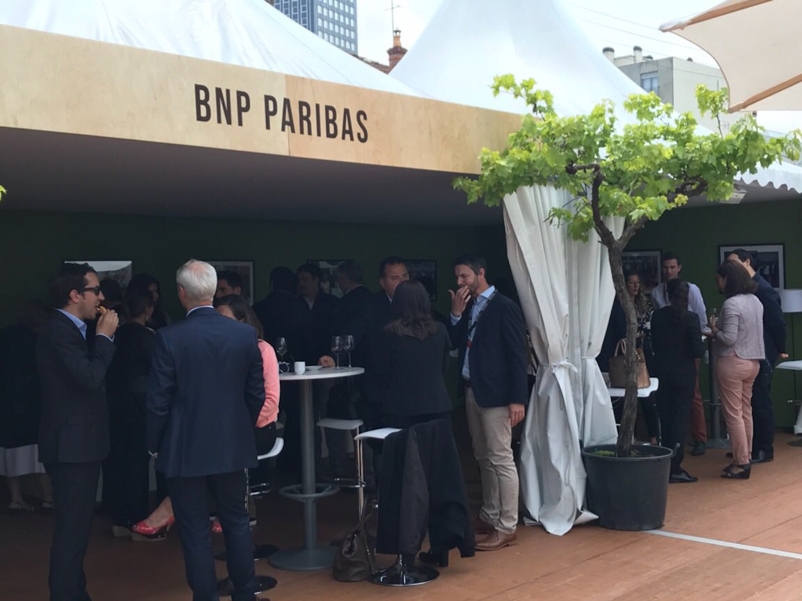 thiery_vincent's tweet photo. Merci à tous nos prescripteurs pour la qualité de nos échanges ! Ravi de vous avoir retrouvés sur l’espace @BNPParibas Sud Ouest #tournoi @BNPPprimrose @WeAreTennis https://t.co/DEQDyDileb