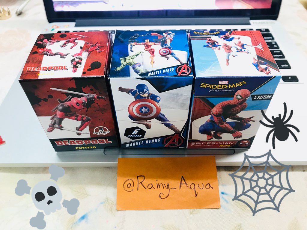 RaiNy_Aqua's tweet photo. ของอยู่ไทยพร้อมส่งน๊า ~~

*พร้อมส่ง*

ตัวเกาะแก้ว
• ลาย Deadpool 💀 
• ลาย Spiderman 🕸🕷
• ลาย Avengers ⚜️

🔸 แต่ละลาย จะมี 5ท่าทาง

🔸 1กล่อง มี 1ชิ้น (สุ่มท่าทาง)

♠️ กล่องละ 240฿  [ ลงทะเบียน40฿ / EMS 60฿]

#ตลาดนัดมาร์เวล #infinitywarTH #DeadpoolTH https://t.co/VTaYY2wDAQ