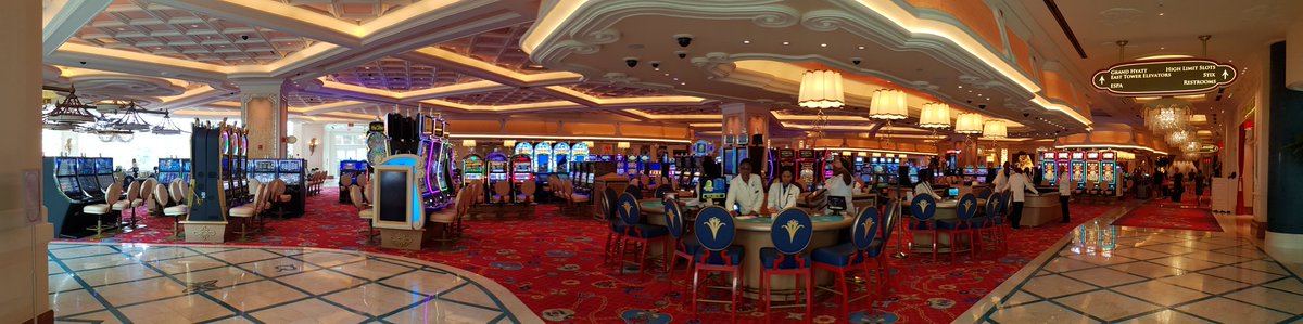 guenschl's tweet image. Ob da auch der Brotgeber von #Eva
beteiligt ist. 
#Baham #Nassau