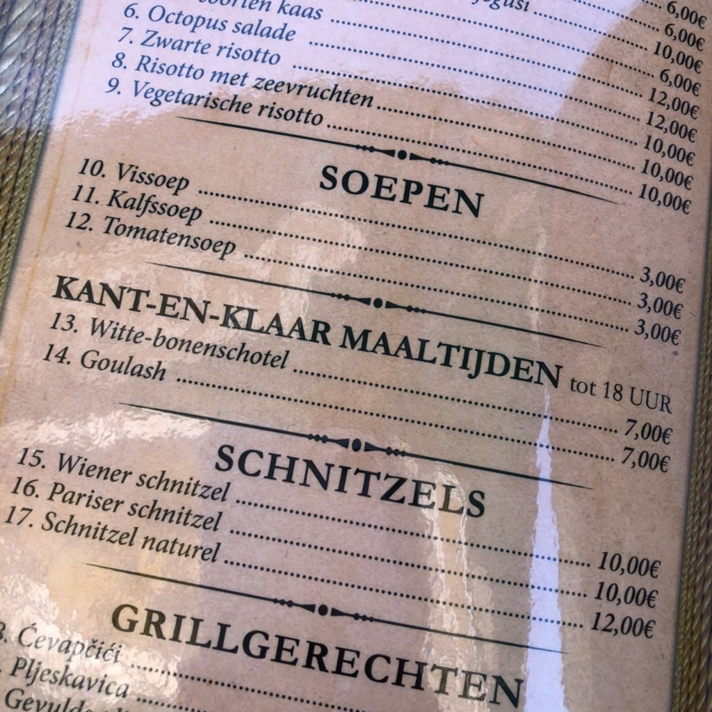 Als de menukaart gruwelijk eerlijk is... of de vertaler een rotgeintje heeft uitgehaald. #restaurant #montenegro #budva