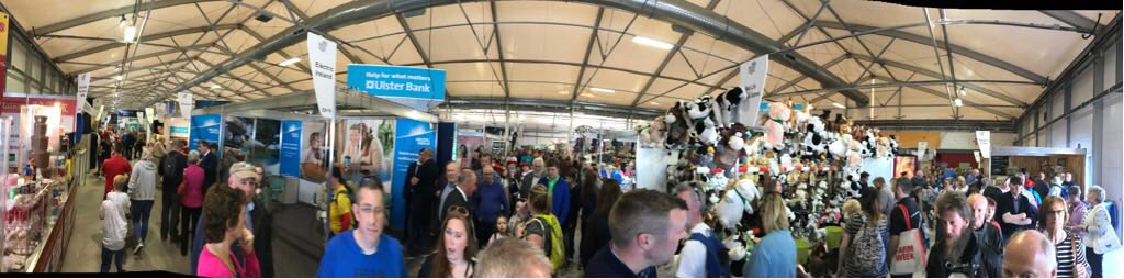 Even these girls are feeling the heat @balmoralshow today 🔥🔥🌞 @EikonExhibition. What a great attendance so far today at a spectacular show!