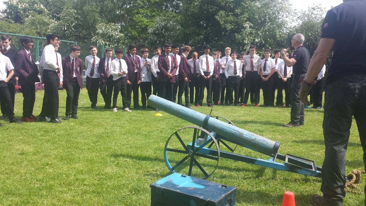 HabsAdamsGS's tweet image. Much excitement as Year 8 pupils prepare to take on the #gunrun with visitors from the 11th Signals CTT. @CCFcadets