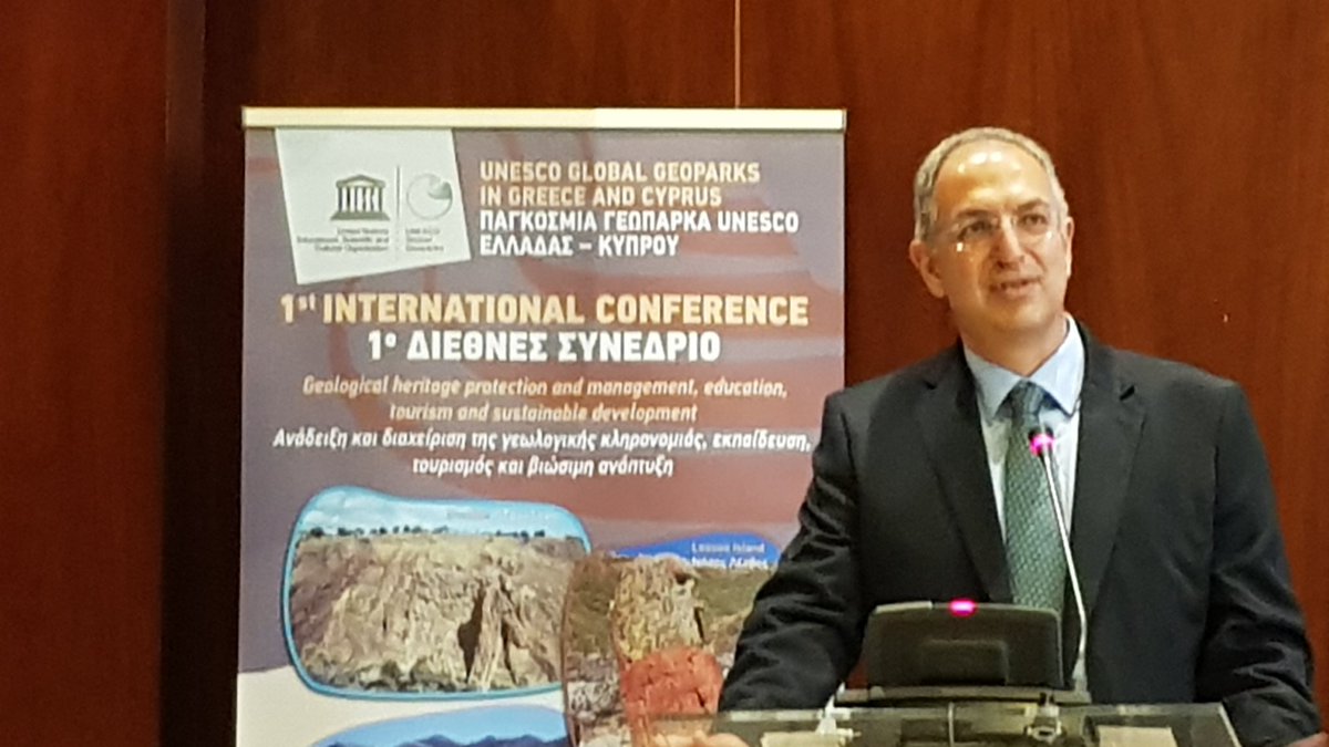 ConstantinouCA's tweet photo. Συνεχίζεται με επιτυχία το 1ο Διεθνές Συνέδριο  "Παγκόσμια Γεωπάρκα UNESCO Ελλάδας - Κύπρου". Την Κυπριακή Δημοκρατία εκπροσώπησε ο Υπουργός Γεωργίας, Αγροτικής Ανάπτυξης και Περιβάλλοντος. https://t.co/fJvgNQ3aEf