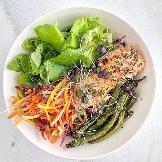 upwardfarms's tweet photo. Lunch goals continued with this salmon and veggie bowl including our spicy micros from @nutritionsqueezed 😍
.
.
.
.
#foodblogger #aquaponics #spicy #seafood2xwk #lunchgoals #healthy #healthyfoodshare #cleaneating #brooklyn #williamsburg #nyc #mindbod… https://t.co/SCV7rSYtkz https://t.co/Df0kMQ9HAX