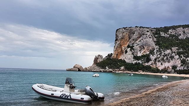 BonnyLoi's tweet photo. #sardinia #golfodiorosei #calagonone #waitingsummer #waitingsun #calalunabeach #wildland #wildblue #exploresardinia #exploremore #beautifuldestinations #focusardegna #thehubsardegna #shotz_of_sardegna #sardheart #yellersardegna #sardegnageographic #visi… https://t.co/GVlzZGHVPN https://t.co/BtbCtNTYd7
