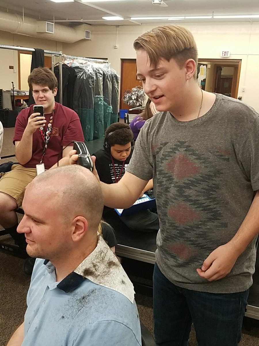 LincolnNHS19's tweet photo. Its Happening! Come check out Mr. Whites new hair cut! https://t.co/haUfrBU9kJ