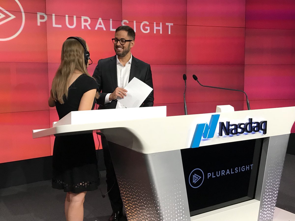 NasdaqExchange's tweet image. The excitement is building as @pluralsight CEO @skonnard prepares to open the markets 🙌 #PluralsightIPO