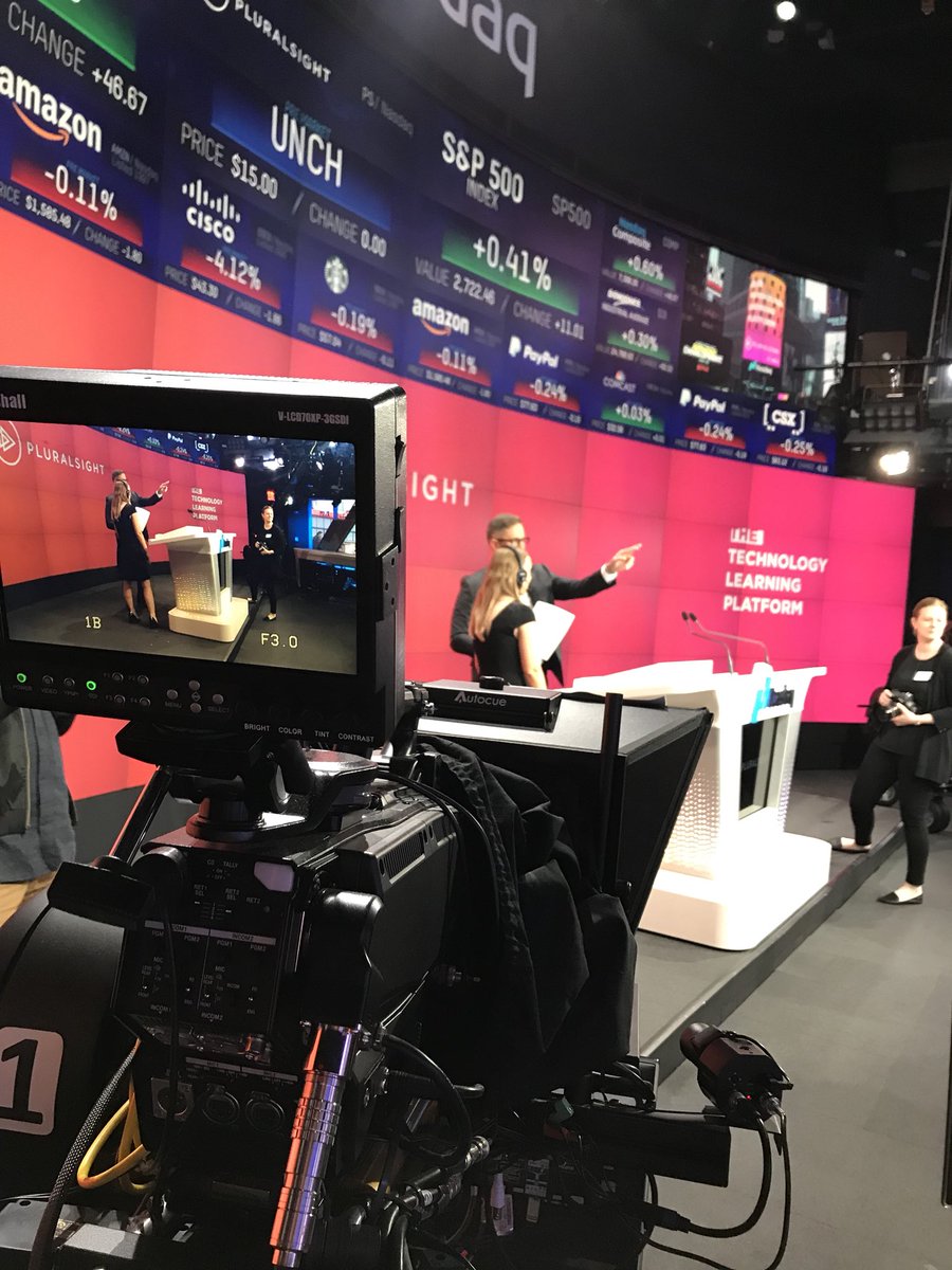 NasdaqExchange's tweet image. The excitement is building as @pluralsight CEO @skonnard prepares to open the markets 🙌 #PluralsightIPO