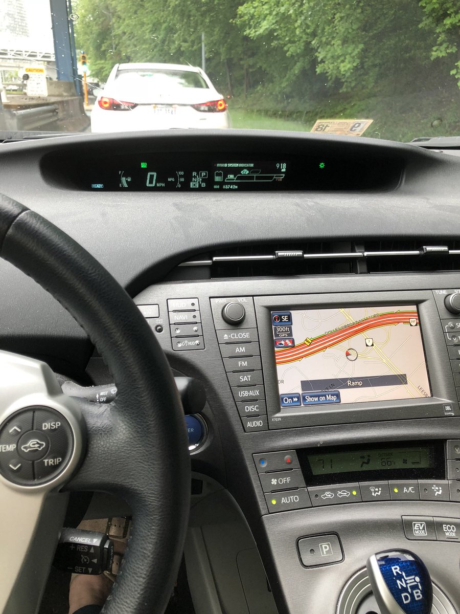 LFShackelford's tweet photo. Final @BikeToWorkDay errands today in the @WellsAssoc @MikeW_Wells spaceship... bumper to bumper traffic... I guess more people need to be participating in the @BigGreenCommute! #greenteam #wabgc2018 #howdoidrivethisthing https://t.co/fUWjCTSuCS