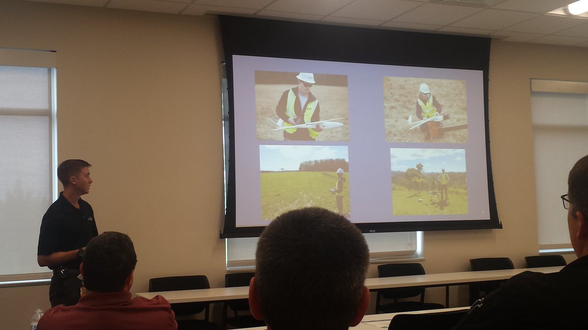TheoLane13's tweet photo. First @DukeEnergy #stormschool in @scflorencecity . Attendees from #emergencymanagement and regional city/governments hear topics from #storm prep / recovery to #drone innovations! #beprepared https://t.co/j5rvWjaO15