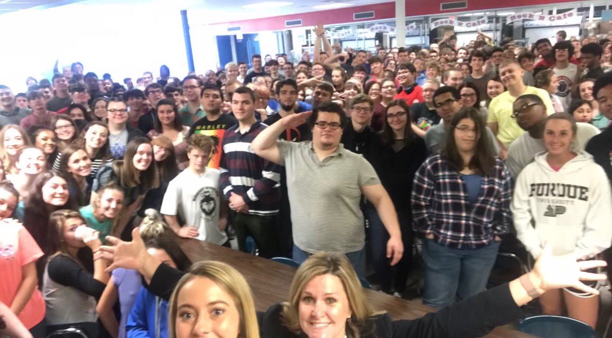 TeamTHN's tweet photo. Our @THNClassof2018.  We love you and wish you the absolute best.  Go get 'em, Seniors. We are bursting with#PatriotPride. https://t.co/TtyvONDdhA