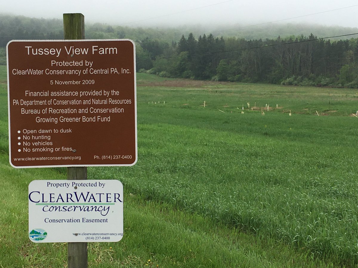 DCNRnews's tweet photo. An income-producing #streambuffer planting just began on 16 acres in #CentreCounty! 1,208 trees and shrubs will be installed for Kuhn’s #buffer, which was funded by PENNVEST & #DCNRgrants. Buffers like this improve #waterquality. Learn how → https://t.co/50ixMJnJLJ https://t.co/YJOpSQZCqP