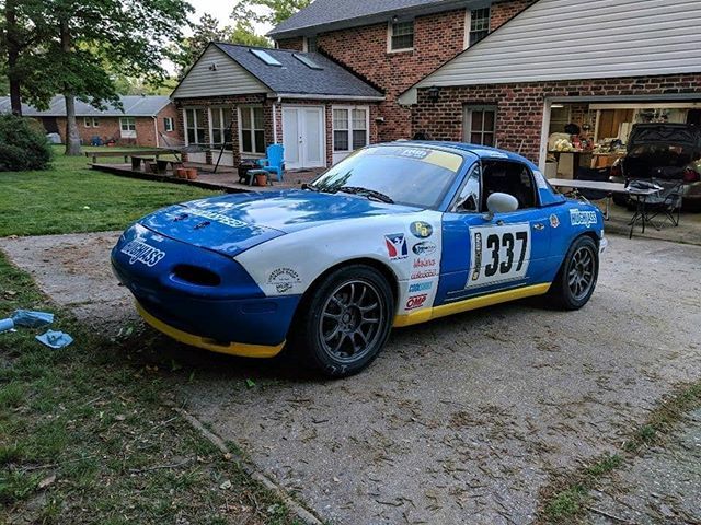 HJMotorsport337's tweet photo. 🚨ALERT!🚨 The hype train is leaving the station as it's 7 days until the HJ Motorsport convoy departs for Watkins Glen, NY!

We've made some cosmetic changes to the car including a new yellow stripe along the bottom of the car.  We cannot wait for next week.

#HJMotorsport #C… https://t.co/QYNSdpoaER