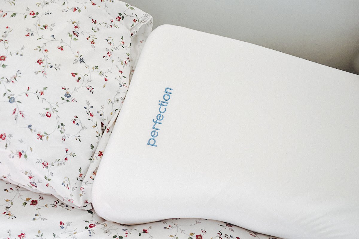 markleefalcon's tweet photo. I have been really impressed with @ReflexPillow's new perfection pillow! You spend 50% of the day in bed so why not make sure you have a good pillow to sleep on. Make sure to check out their #Kickstarter campaign... https://t.co/dBzQJOTeDf #startup #sleeping https://t.co/lEwyy6Sn3e