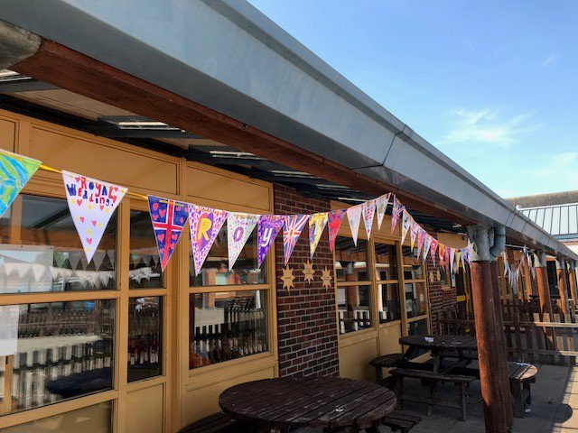 FernHillPrimary's tweet photo. Our royal wedding preparations are coming along nicely! https://t.co/pt9sO0Em25