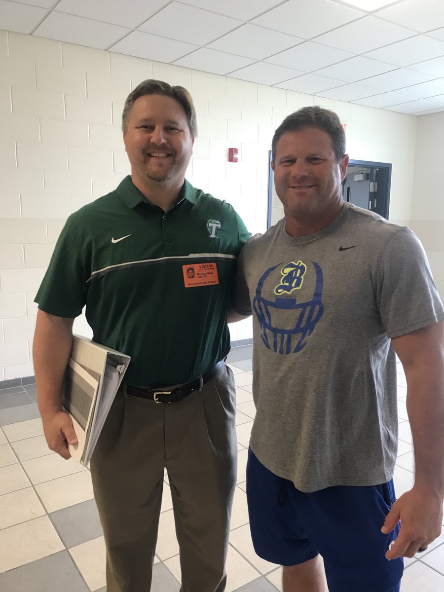 CoachGGrady's tweet photo. Thanks for coming through Brunswick High @CoachMutz @GreenWaveFB !!! We appreciate you taking the time to come check out our Pirate Football players!! #piratefootball #PirateNation #Tulane #GreenWave #912 #HAILtheSAIL #SailsUp #AnchorAweigh #RecruitBHS https://t.co/TY6MF3Uf3N