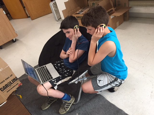 noahhurlburt's tweet photo. What to do when you learn to solder and rewire spare speakers? You share a song with a @ProctorPhantoms friend! #AuthenticAssessment #VTED #ExperienceScience @Rodolfy_PHS https://t.co/LXEMKurrWJ