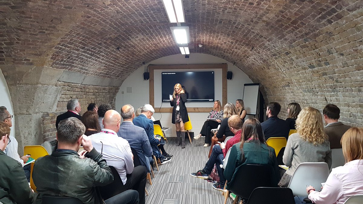 drpgroup's tweet photo. Our very own Director of Video & Film moderates "Technology Session B: Emerging screen technologies and the future of moving image" at #EVCOMference18's breakout sessions today! It's a full house 🙌 @saltyliquorice @EVCOMUK https://t.co/nUeRW40eev