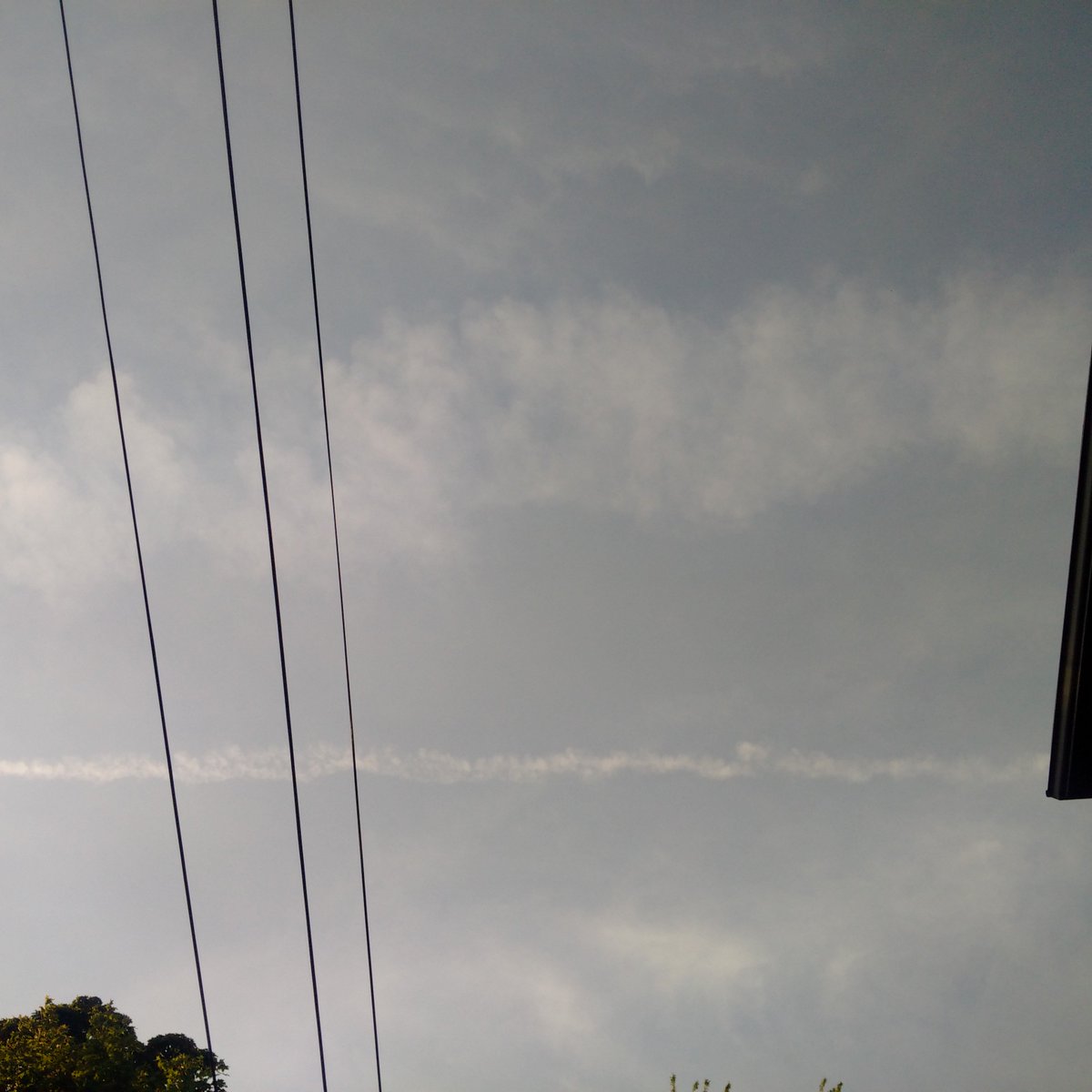 StillBornMusic's tweet photo. @CP24Breakfast @CP24 Any new on all these #chemtrails around #Toronto https://t.co/M6eu6XtwV6