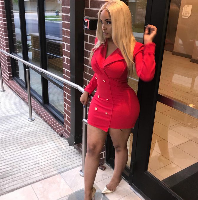 🍓🍓 #FAME https://t.co/UX7kneGbO3<a href="/tag/fame"class="tags">#FAME</a>