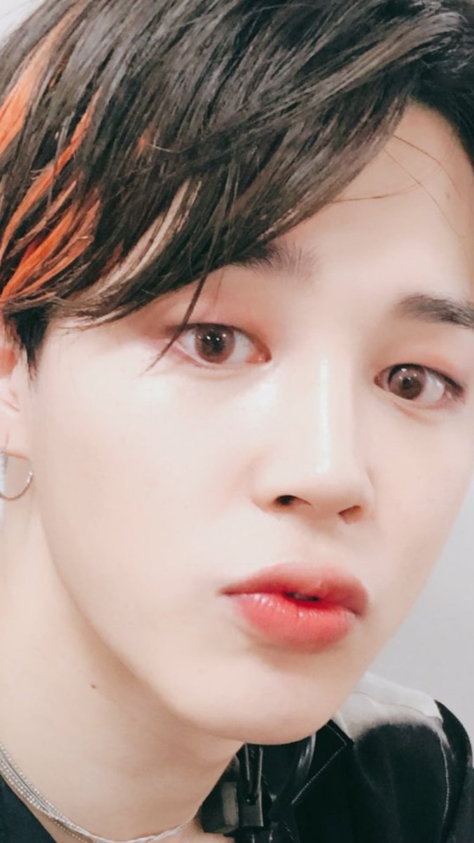 mftaekook's tweet photo. Can someone please tell Jimin these lips are illegal? 😍💜😘 #BTSCOMEBACKSHOW #BTS #JIMIN @BTS_twt https://t.co/EhaB3DLCgU