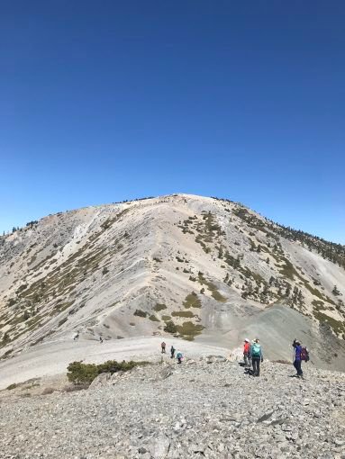 Sam Kim Lives! 
Kudos to the #HikeBeyondTheHills group for their memorial hike up Mt Baldy. #SixPackOfPeaks  buff.ly/2IJ5JcS