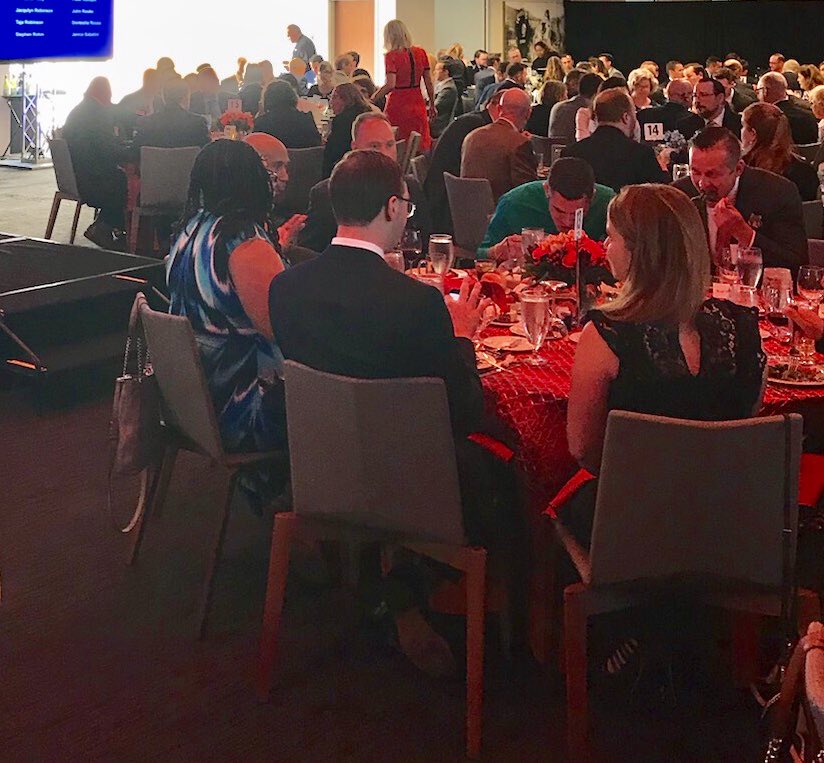 JasonB_PNC's tweet photo. Capping off a terrific evening, @PNCBank #Pittsburgh Regional Pres., @lrcestello, congratulates each of this years All-Stars. A fantastic night at @heinzfield. https://t.co/nmx8kBOIDM