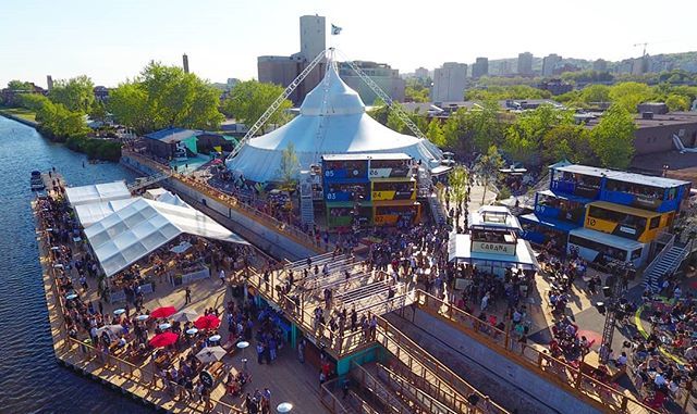 Deuxième jour <a href="/c2montreal/">C2</a> . Quelle belle journée ensoleillée, créative et inspirante 😎☀️🙌🏻 .
.
.
#somontreal #montreal #mtlmoments #citylife #mtlentrepreneurs #igersmtl #tourismemtl #514 #c2montreal #mtl #travelblogger #travelphotography #explore… ift.tt/2km1tkL