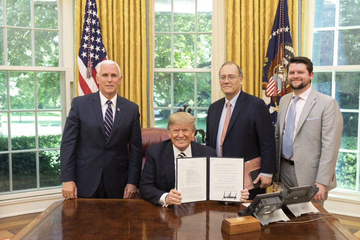 Proud to join @POTUS as he signed a space policy directive to create certainty for investors and private industry while focusing on national security. Pres. Trump will host the next National Space Council meeting at the @WhiteHouse on June 18. The USA is leading in space again!