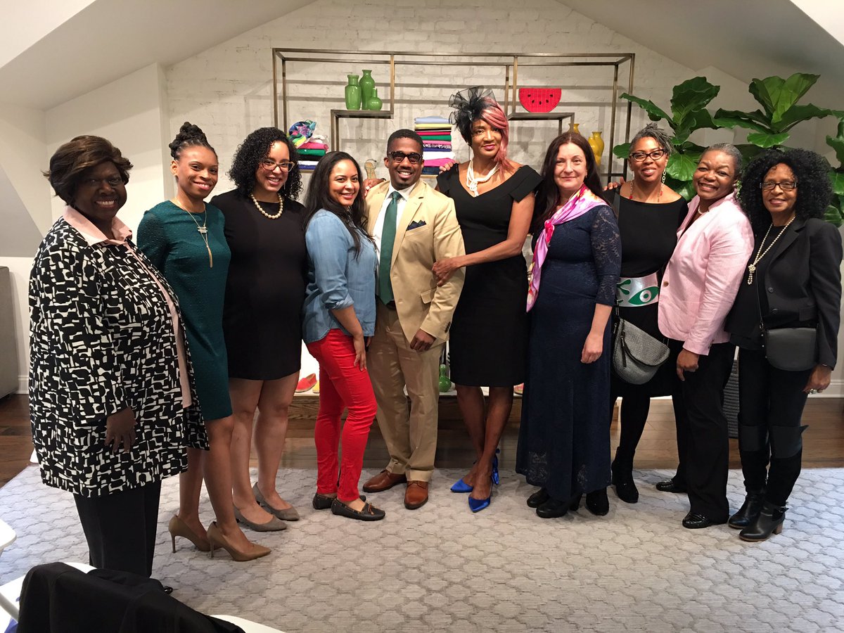 TheNYSandy's tweet photo. Final #Congratulations to #ClassOf2018 for #ParityPolitics &amp; #leadership 
#FutureLeaders #graduation2018 #nyc https://t.co/i4bk6iw2Cr