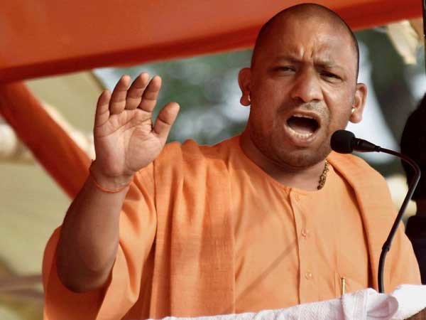 कर्नाटक में सीएम योगी करेंगे धुंआधार 35 रैलियां, ट्विटर पर हुए ट्रोल
hindi.oneindia.com/news/india/up-…