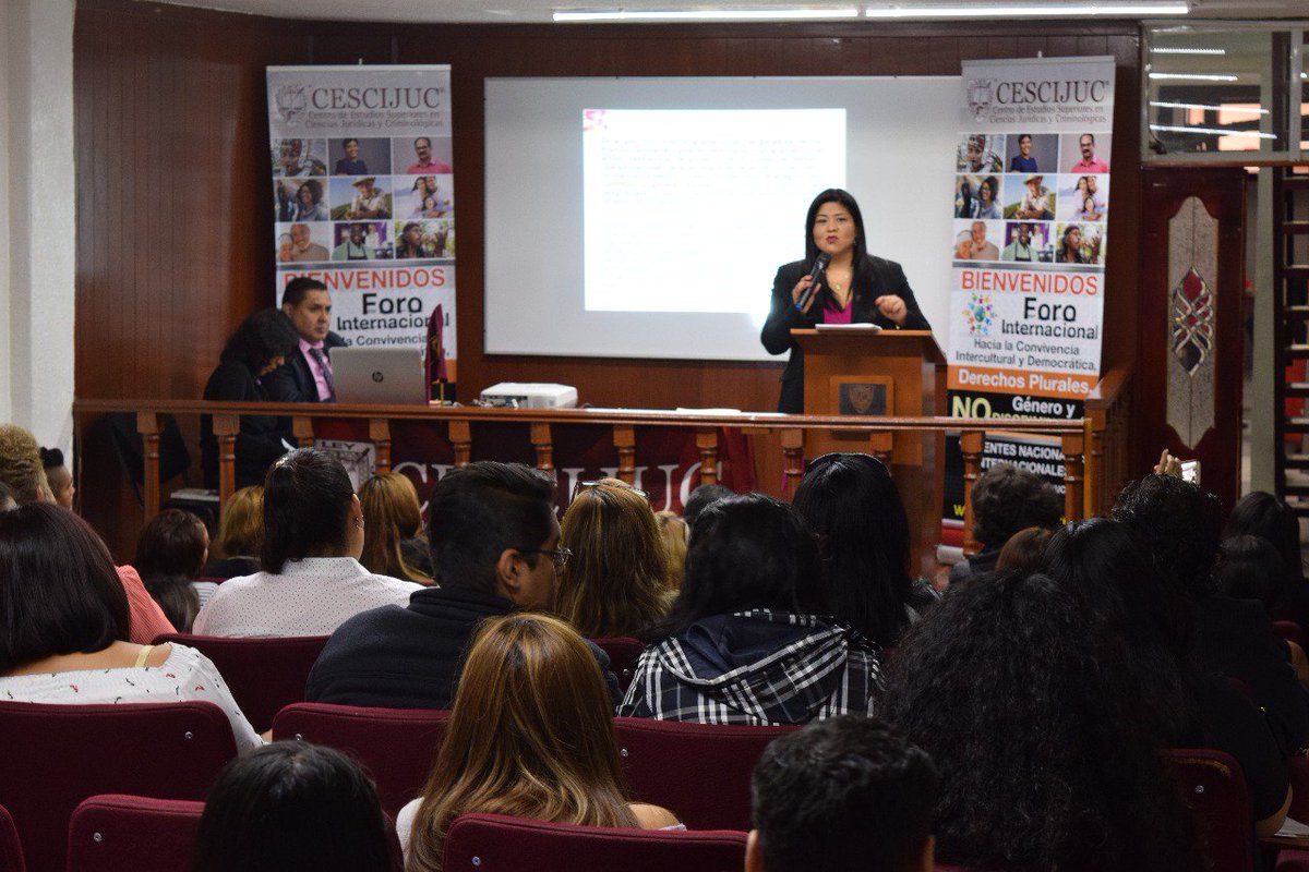 CDMXOR's tweet photo. Muchas gracias querida Mtra @lizrosasmontero Directora General   @DGIDS_CDMX del @GobCDMX   por tu ponencia en el 2do foro internacional hacia la convivencia intercultural y democrática derechos plurales género y no discriminación. #Orgullocescijuc https://t.co/nH1xQfzT70