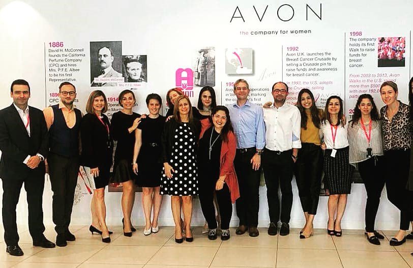 SusanaCasabe's tweet photo. Avon Argentina presente en el Global Communication Leaders Team Meeting, un evento en el cual nos reunimos todos lxs líderes del área de comunicación de la empresa y trabajamos en equipo sobre diferentes planes y estrategias a nivel global. ¡Una gran experiencia!
#OrgulloAvon https://t.co/Oo1kJRcyag