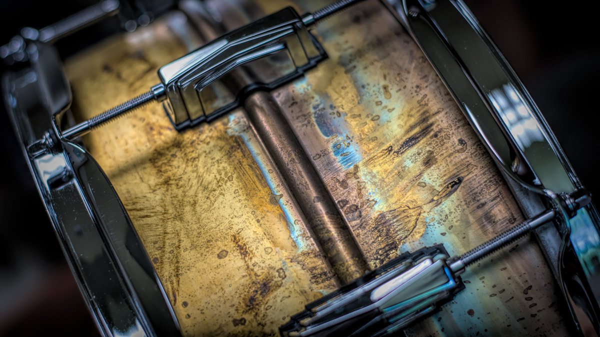 LudwigDrumsHQ's tweet image. Raw Brass Snare with P88AC  👀

More info: bit.ly/2HmXUVS