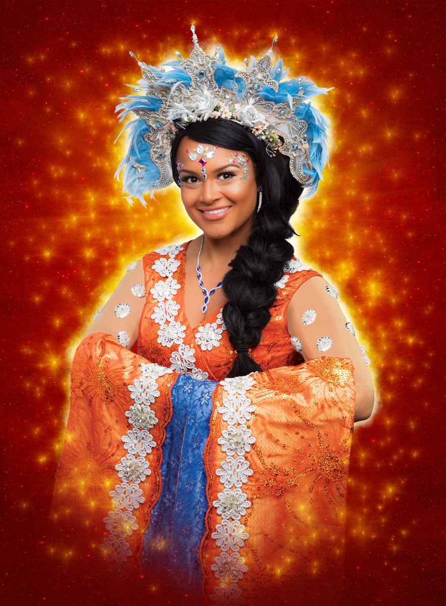 NETheatreGuide's tweet photo. DARLINGTON GETS ITS DIVA BACK! 
ZOE BIRKETT @iamzoebirkett RETURNS TO STAR IN THE @DarlingtonHipp PANTOMIME, ALADDIN.
Joining her will be @louiespence, @comedypotts, @LiamMellor, and @Robin_Askwith from 8/12/18 - 1/6/19
Preview: https://t.co/NR8Bd8BmcB https://t.co/L3RTfF9R3Y