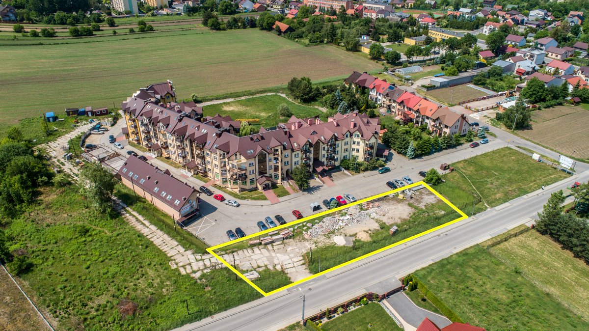 mateusz_gajda1's tweet photo. Rewitalizacja na ulicy Leśnej w Proszowicach.
#proszowice #leśna #plac #rekreacja #rewitalizacja #mrpo #fundusze #osiedle #relax #radny #praca #malopolska #poland #home #work #photo #photography #photooftheday #picoftheday #instagood #life #lifestyle #like #people #love #smile https://t.co/lpEGen0AdR