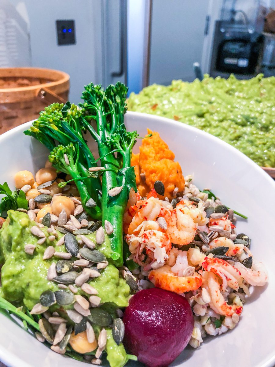 KarolineIKP's tweet photo. That time of the day after have had the Super ProteIn bowl, you feel like ... “it is time to morph!” 👊🤸‍♀️🙅‍♀️🤘#supperboost #extraenergy #powerrangersmode #kitchenon4 @BaxterStorey #foodholics #colourful #allfromfresh #trustedsuppliers https://t.co/SMPnVaBqTJ