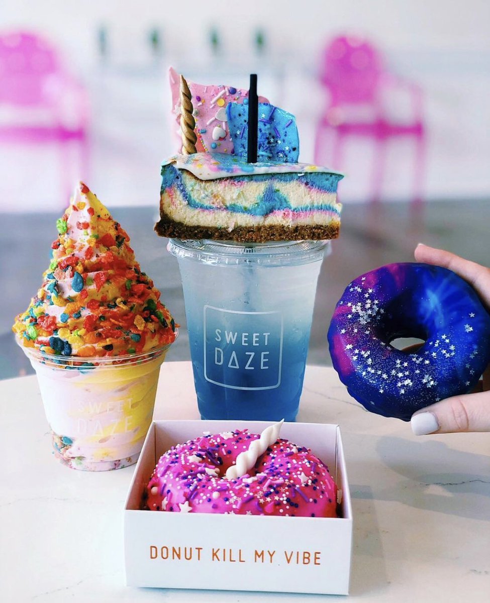 LoftsPalisades's tweet photo. Dessert lovers, rejoice! We're drooling over this spread from @sweetdazetx!

#Richardson #DFW #SweetDaze https://t.co/wN6A2Af0EX