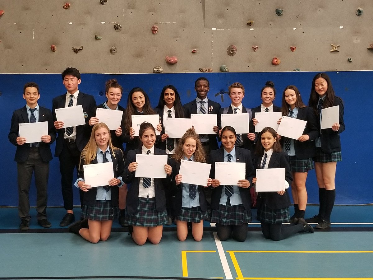DukeofEdAppleby's tweet photo. Congratulations to all the U2s who received their Bronze DoE Awards last week! @dukeofedontario #bronze #upperschool https://t.co/nUlXrfO5rH